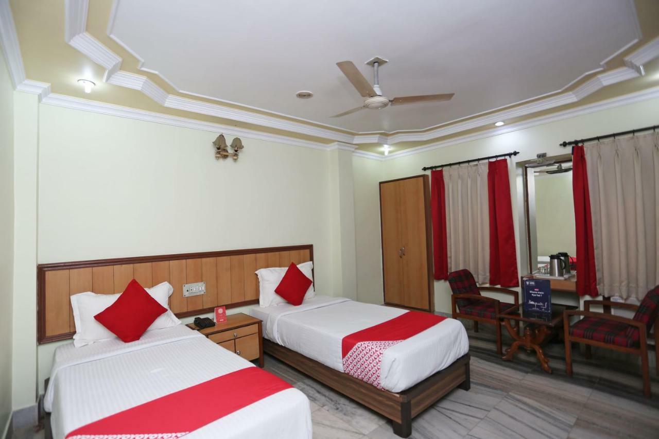 Oyo 24916 Hotel Aquatic Palace Kalyani Exterior photo
