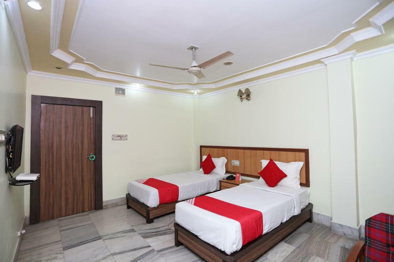 Oyo 24916 Hotel Aquatic Palace Kalyani Exterior photo